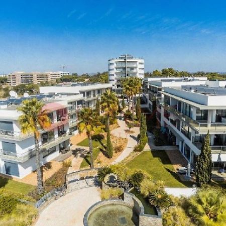 Apartamentos Cavalo Preto Beach Resort 奎特里拉 外观 照片