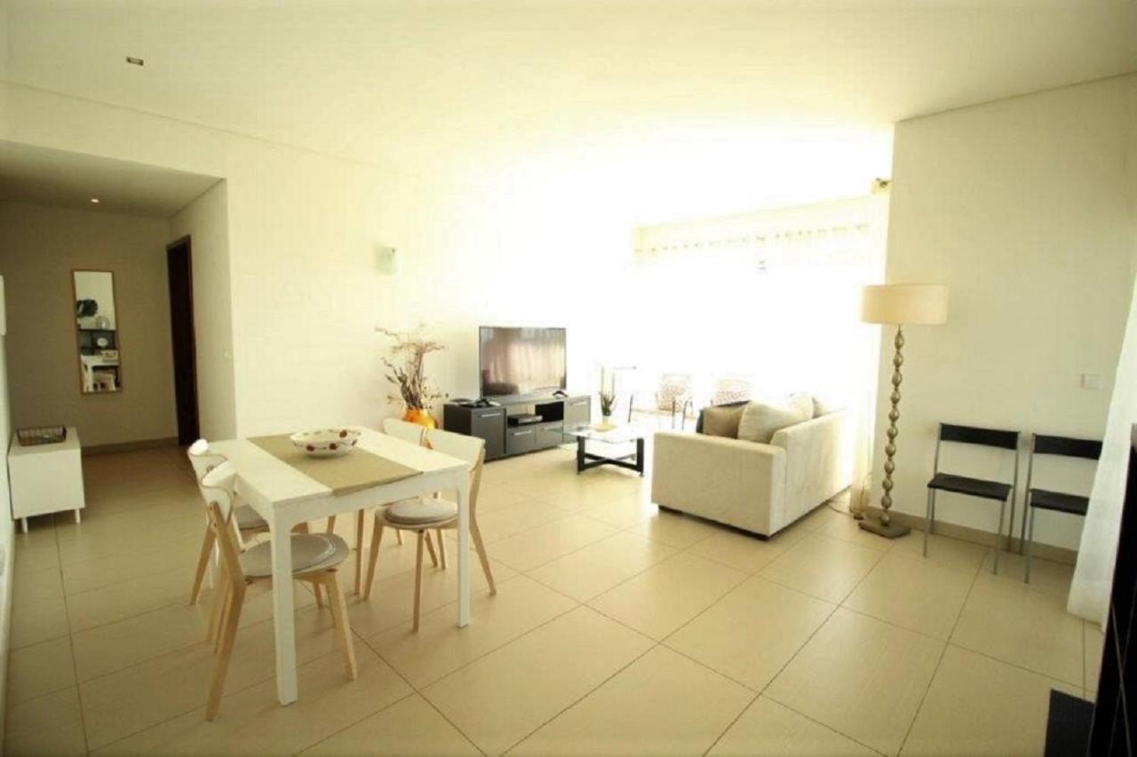Apartamentos Cavalo Preto Beach Resort 奎特里拉 外观 照片