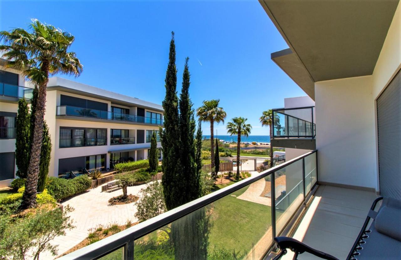 Apartamentos Cavalo Preto Beach Resort 奎特里拉 外观 照片